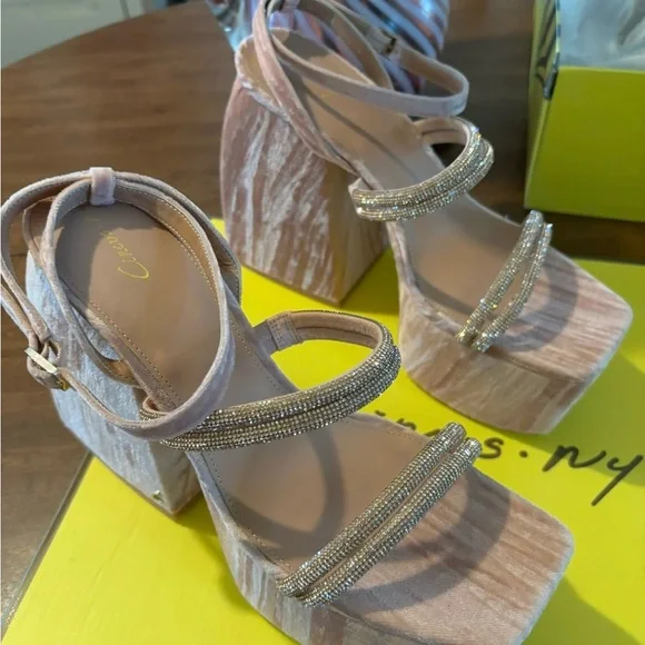 MilaJewel Sam Edelman Circus Ny ankle strap platform sandals. Extraordinary. - Picture 5 of 16